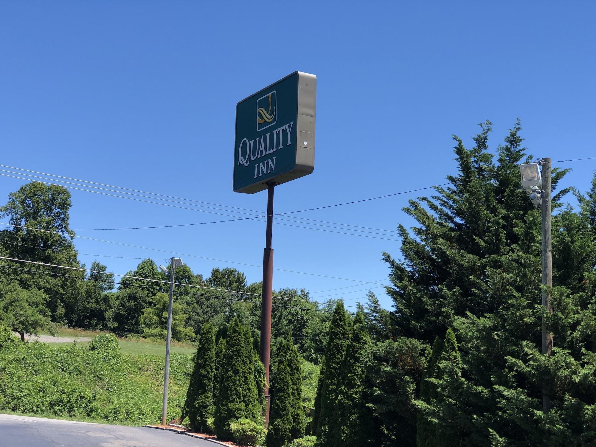 Quality Inn Hillsville Exteriör bild