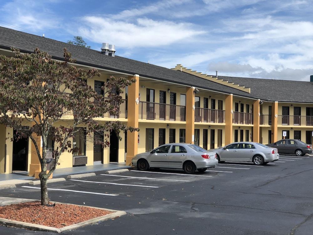 Quality Inn Hillsville Exteriör bild