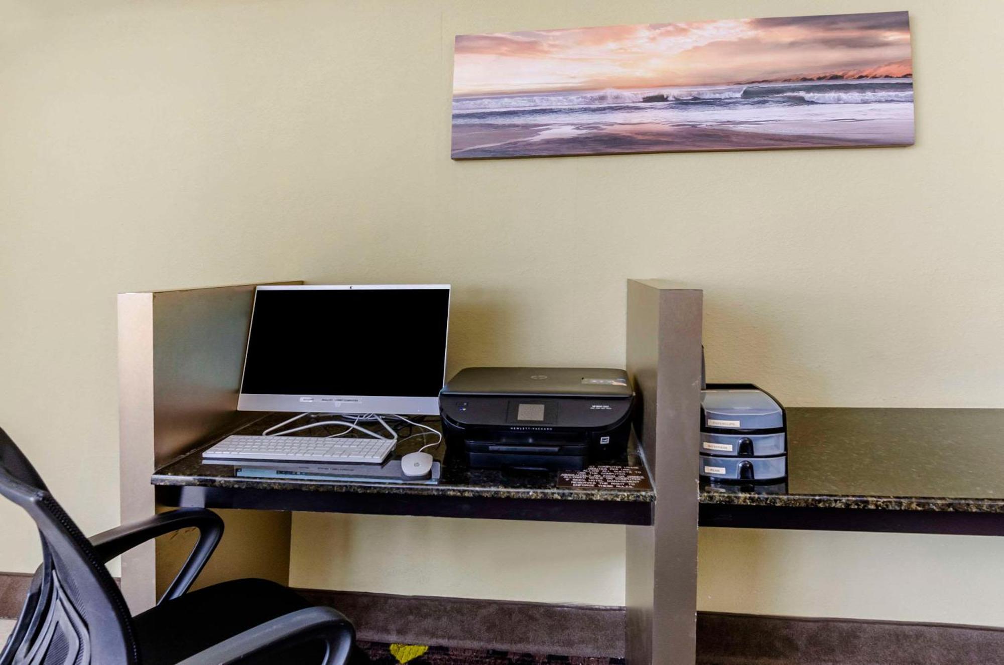 Quality Inn Hillsville Exteriör bild