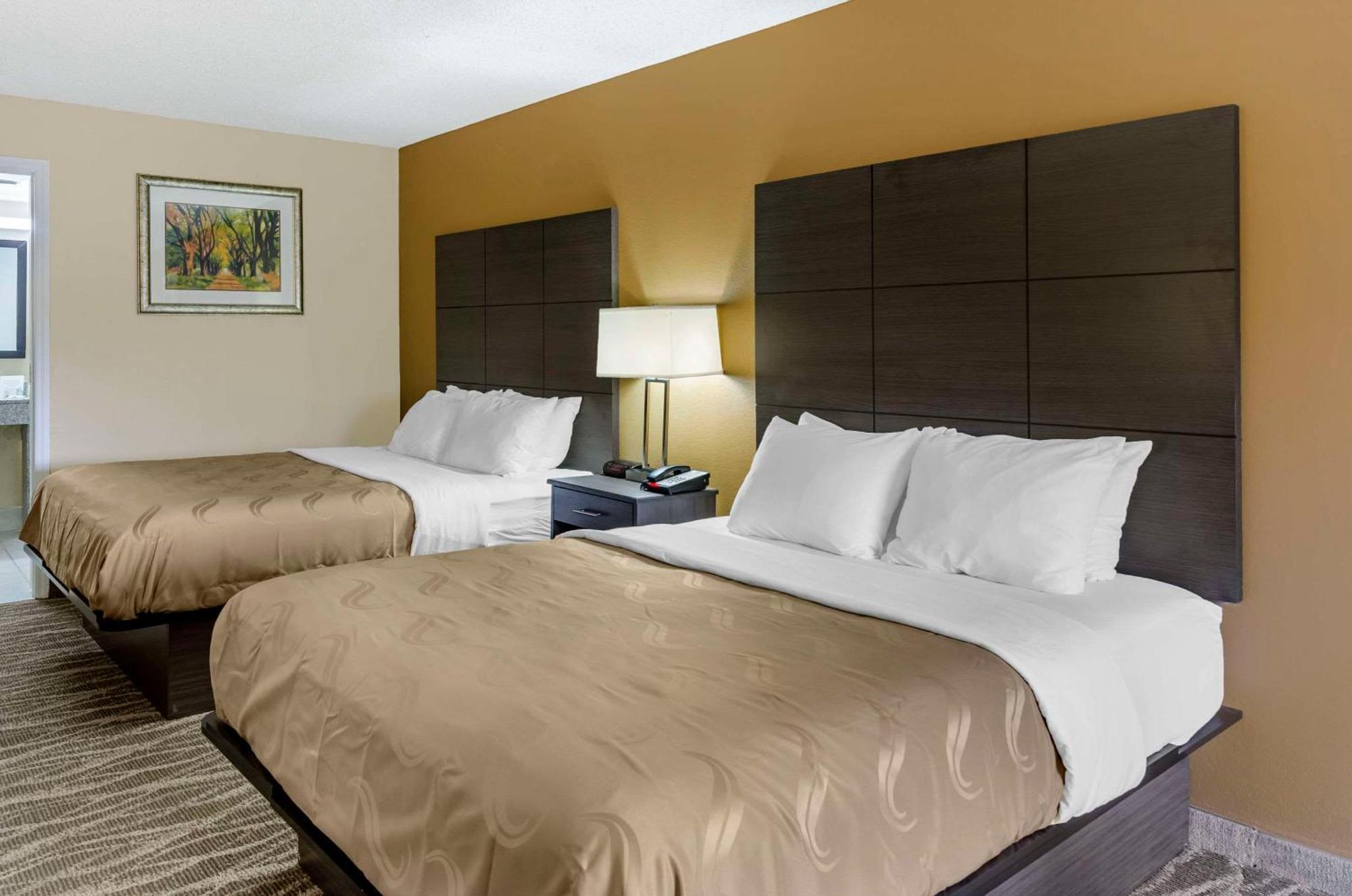 Quality Inn Hillsville Exteriör bild
