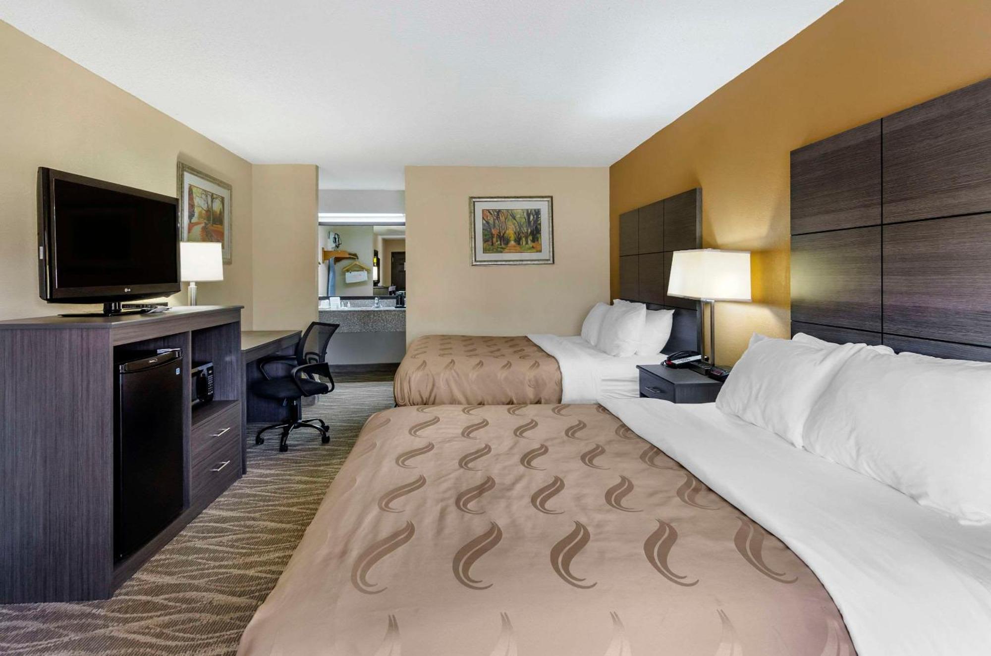 Quality Inn Hillsville Exteriör bild