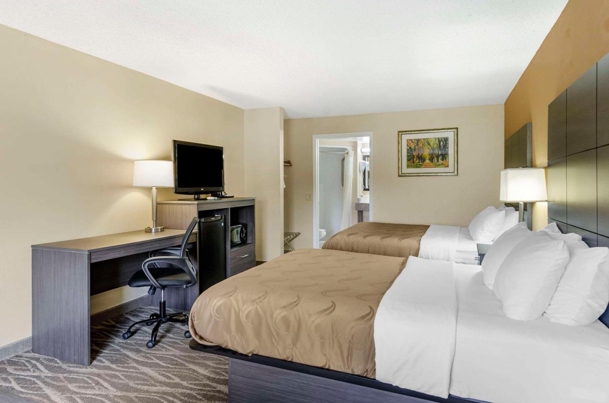 Quality Inn Hillsville Exteriör bild
