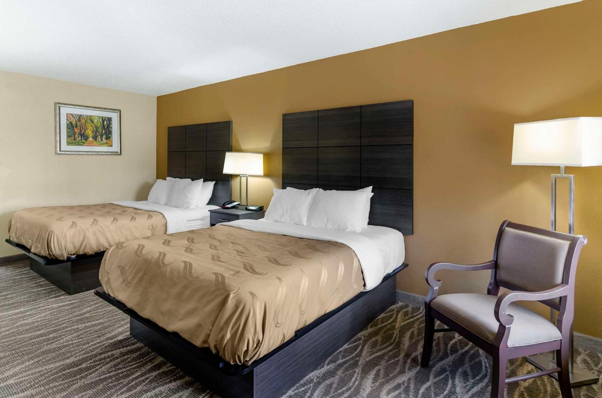 Quality Inn Hillsville Exteriör bild