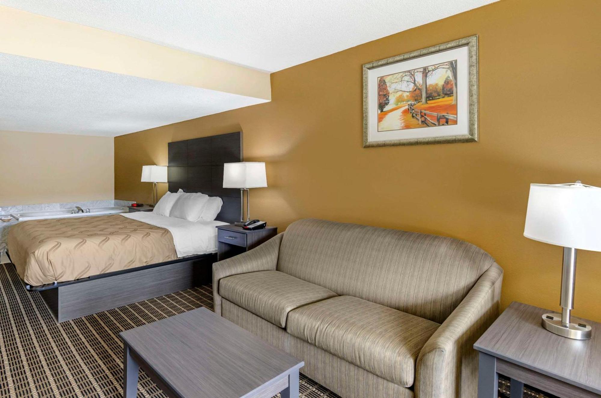 Quality Inn Hillsville Exteriör bild