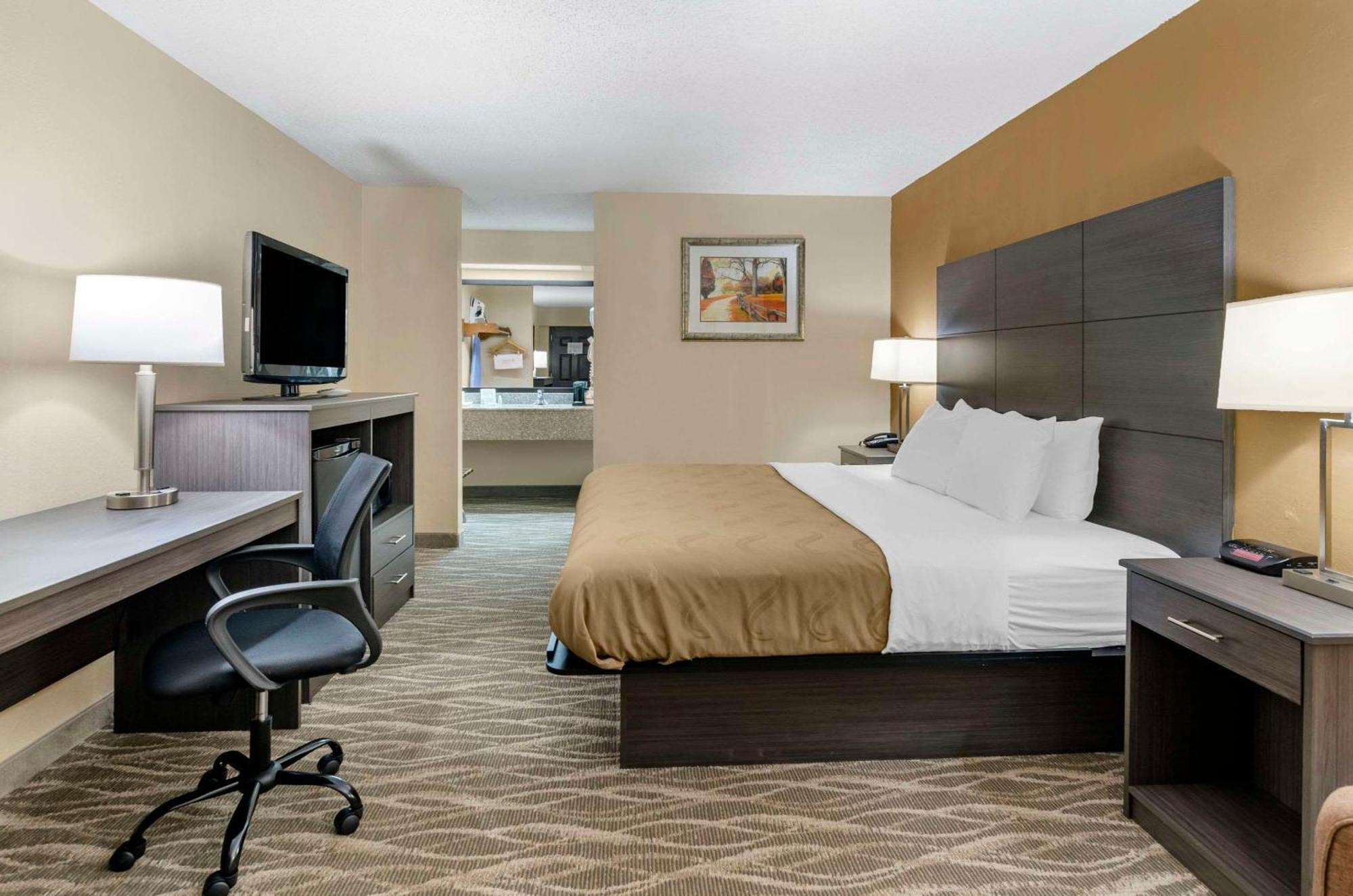 Quality Inn Hillsville Exteriör bild