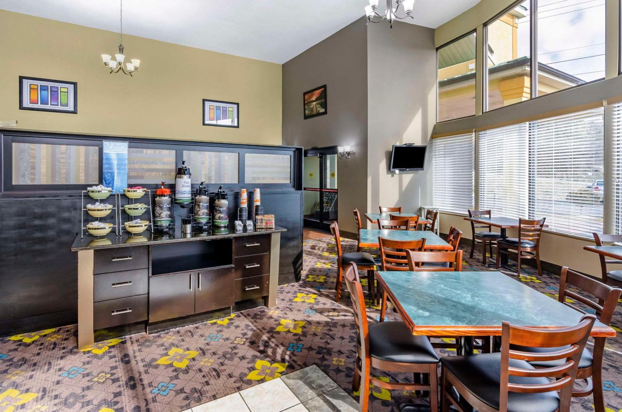 Quality Inn Hillsville Exteriör bild
